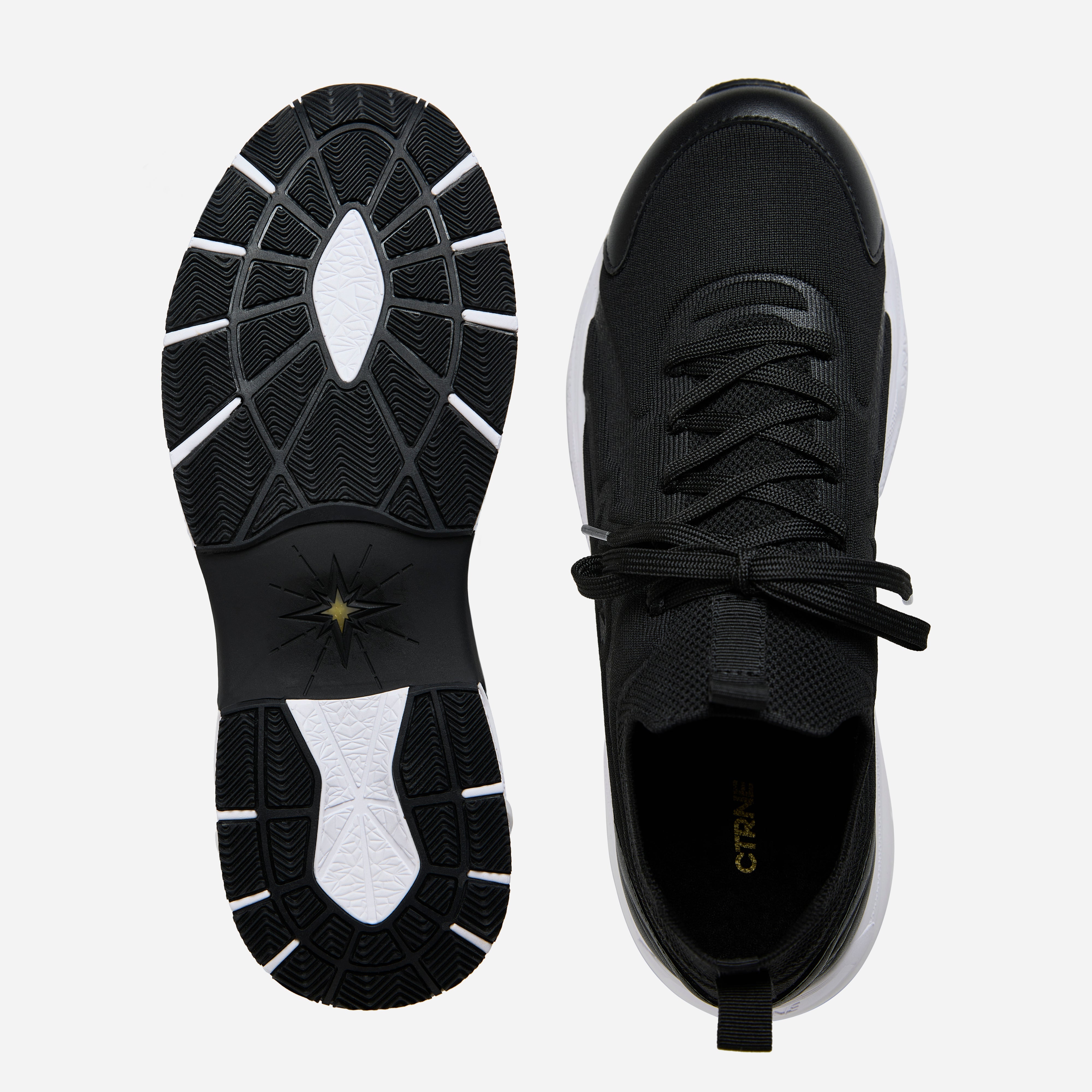 The Awakening Sneaker Black/Knit