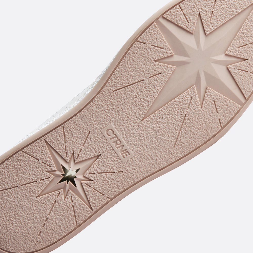 Orgonite Manifest Sneaker in White/Pink/Leather Ladies