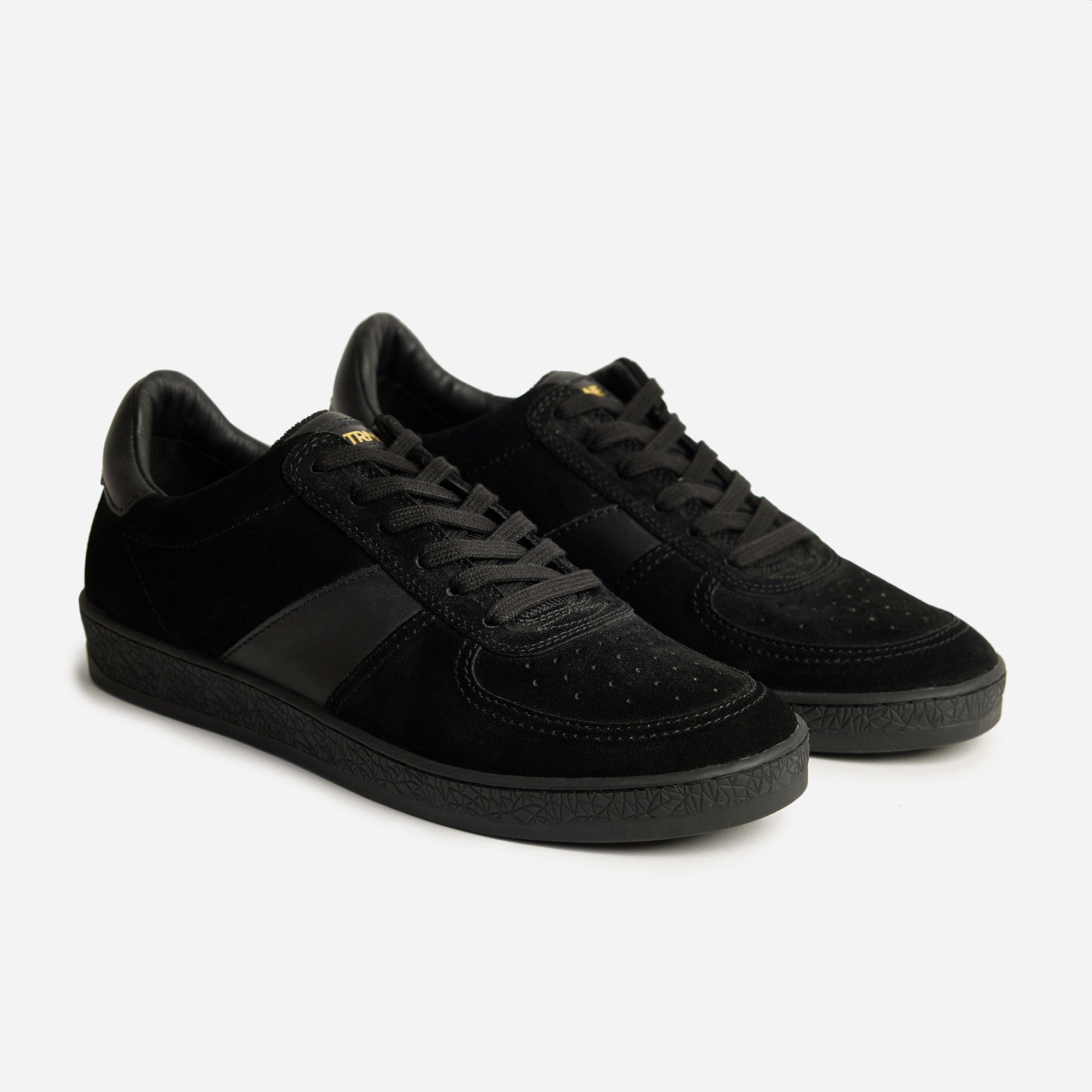 Geode Manifest Sneaker in Black/Black/Suede