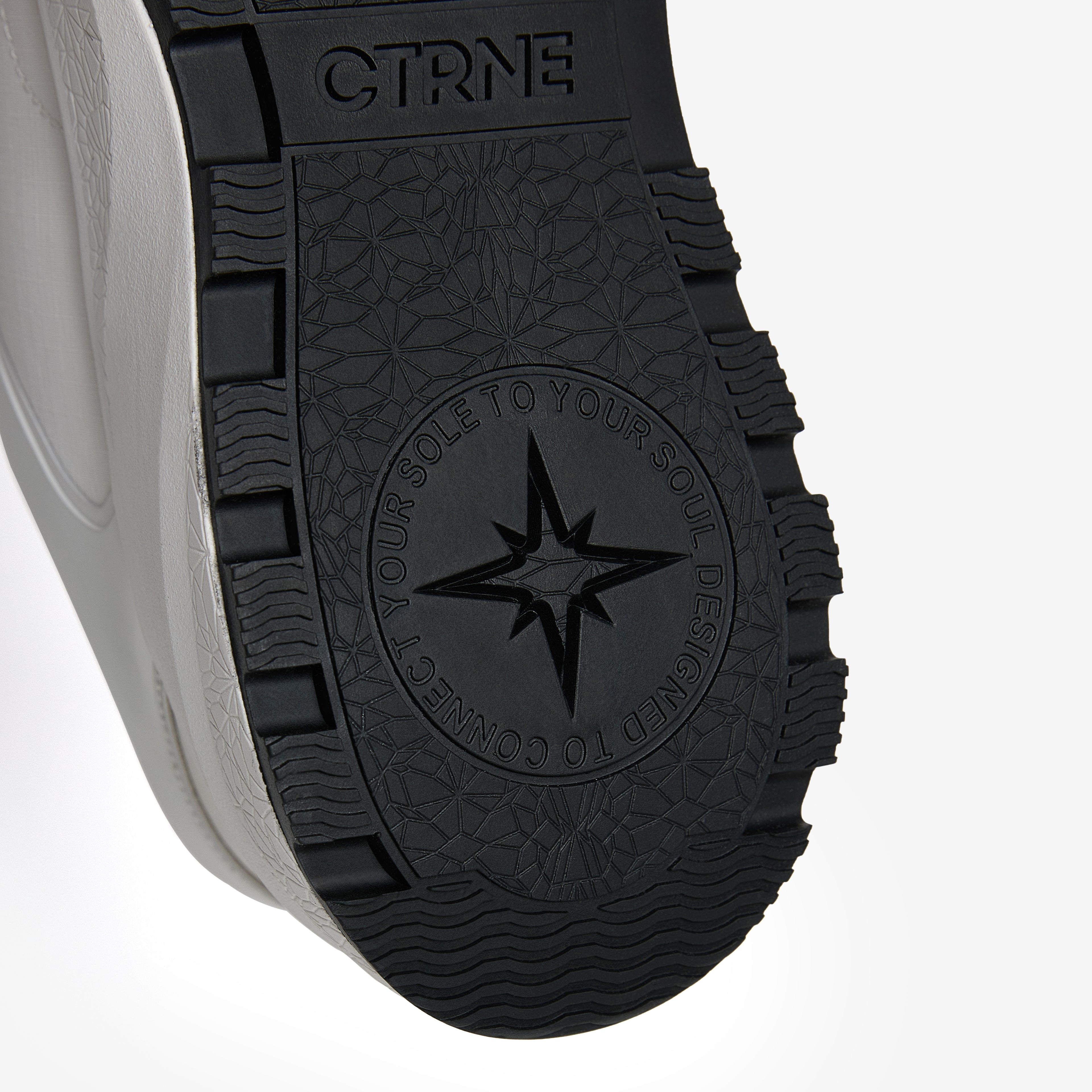 CTRNE Connect Grounding Sneaker - White/Black - Ladies