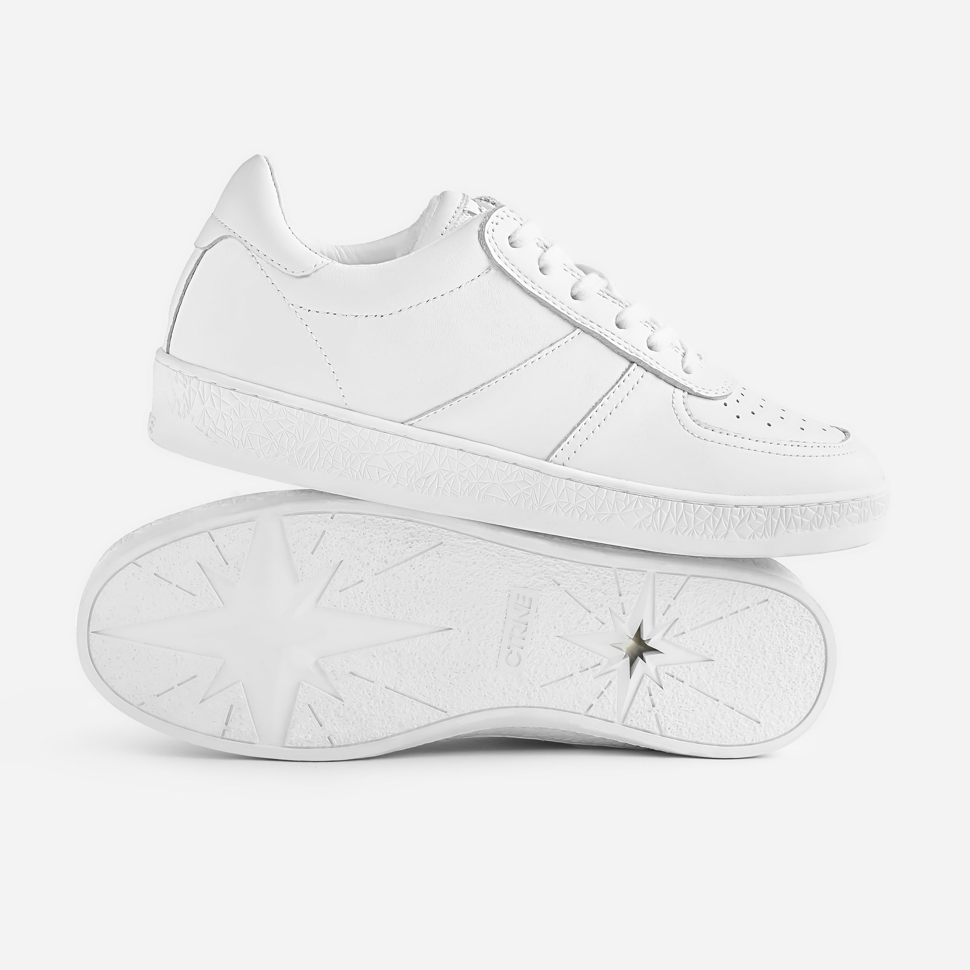 Geode Manifest Sneaker in White/Leather