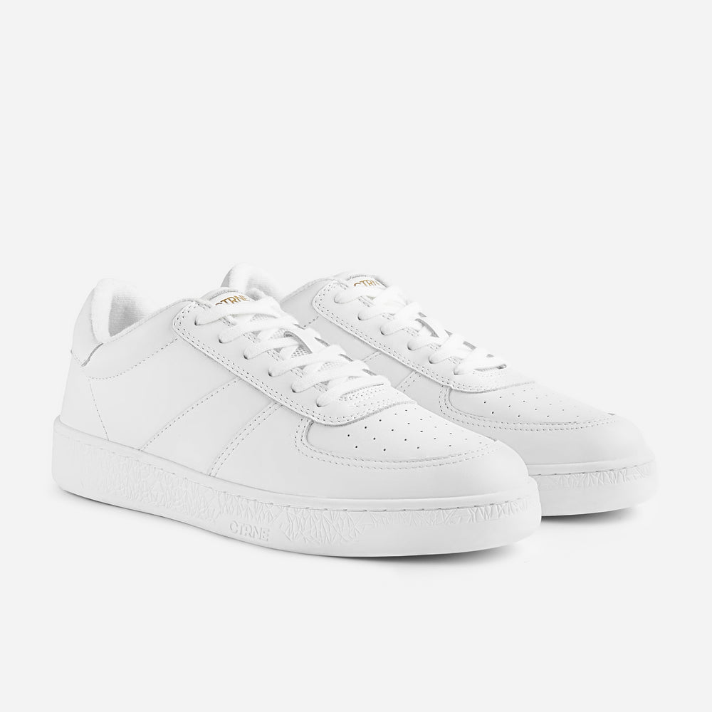 The Manifest Sneaker in White/Leather