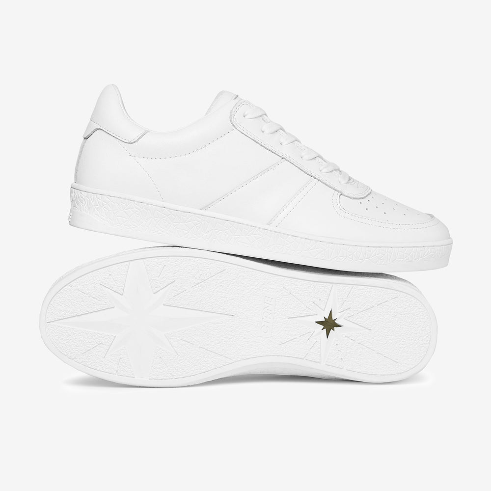 Geode Manifest Sneaker in White/Leather