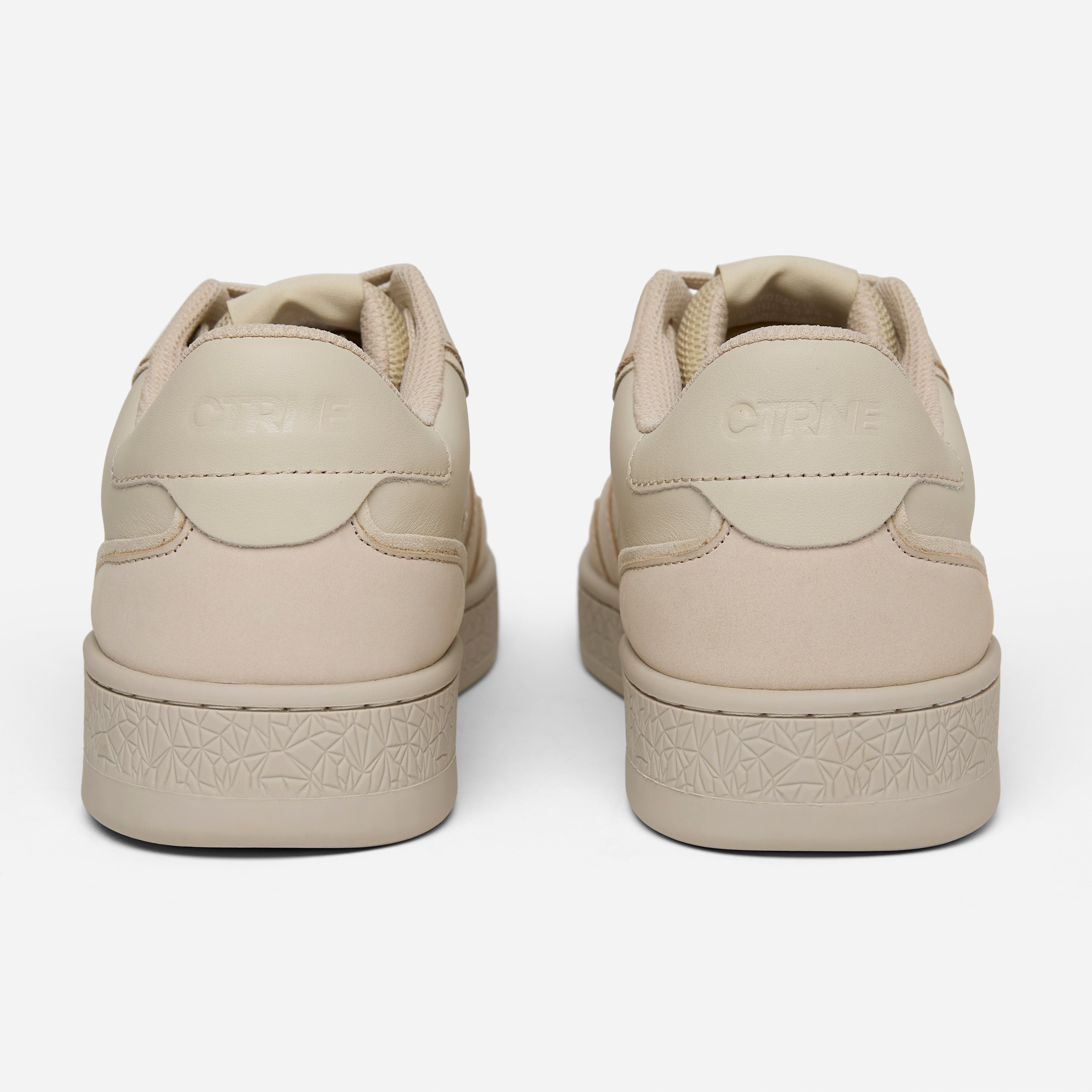 Orgonite Manifest Sneaker - Oatmilk/Leather