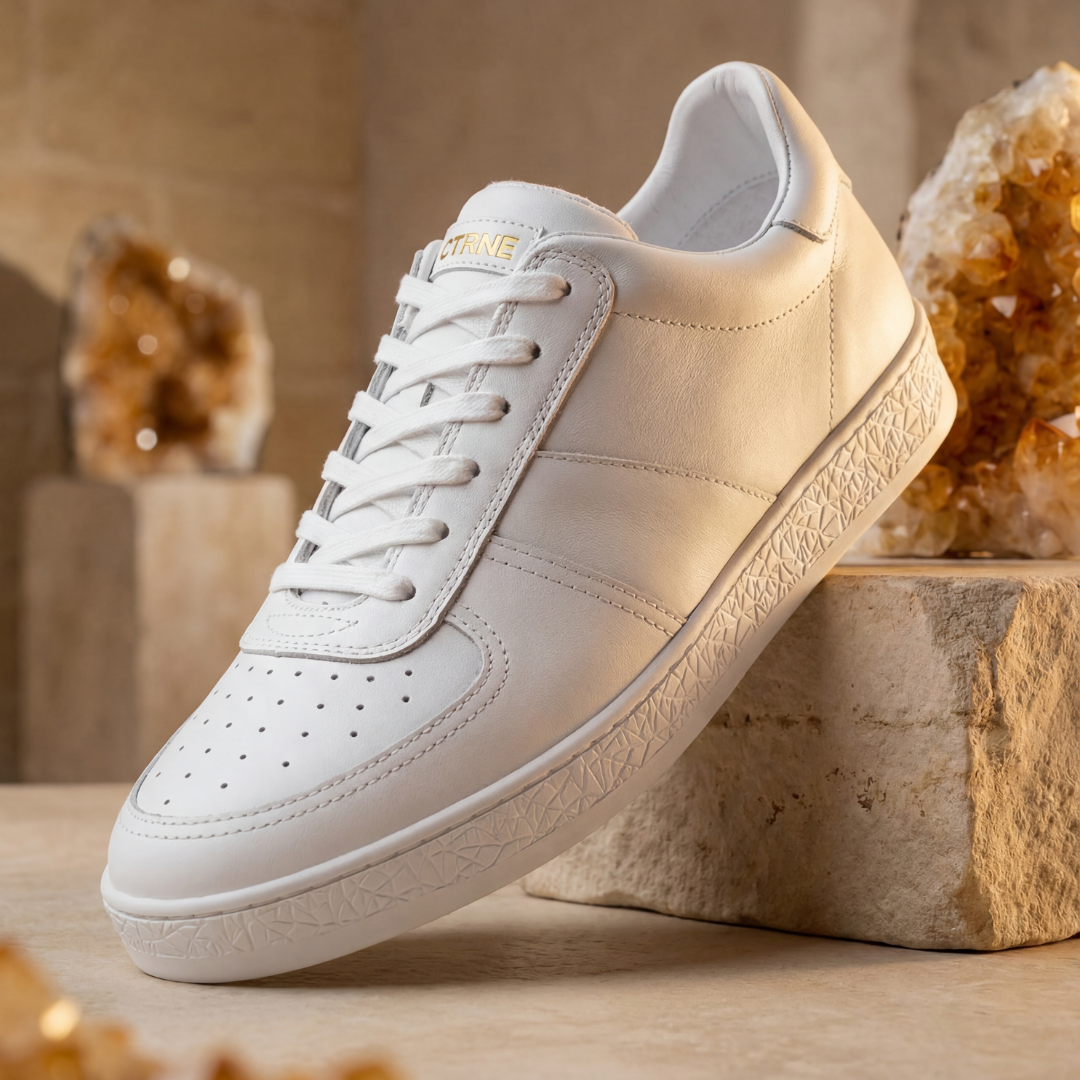 Geode Manifest Sneaker in White/Leather