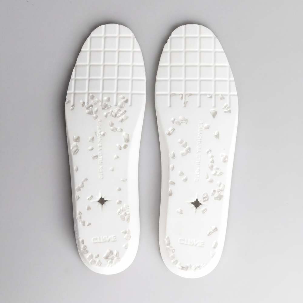 Zapatillas Geode Manifest en color blanco y cuero